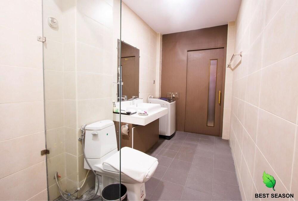 Best Season Apartment