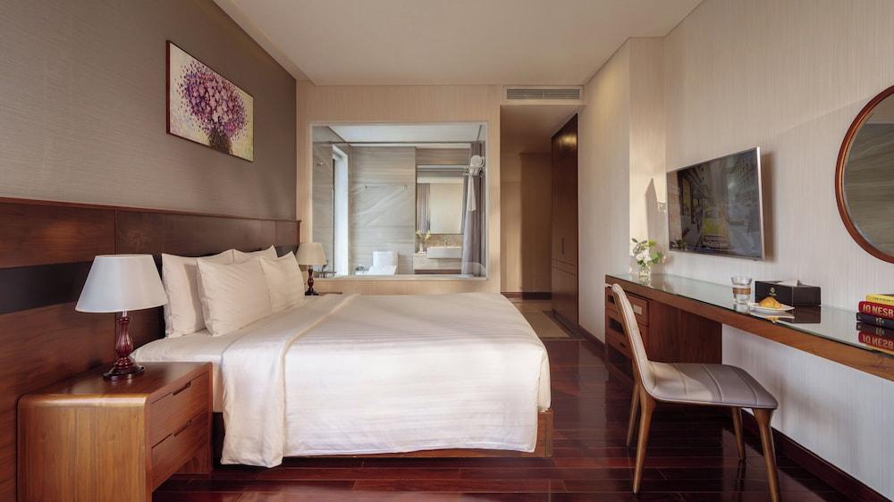 Orchids Saigon Hotel