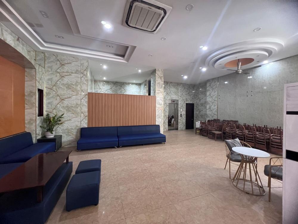 Happy Light Central Nha Trang