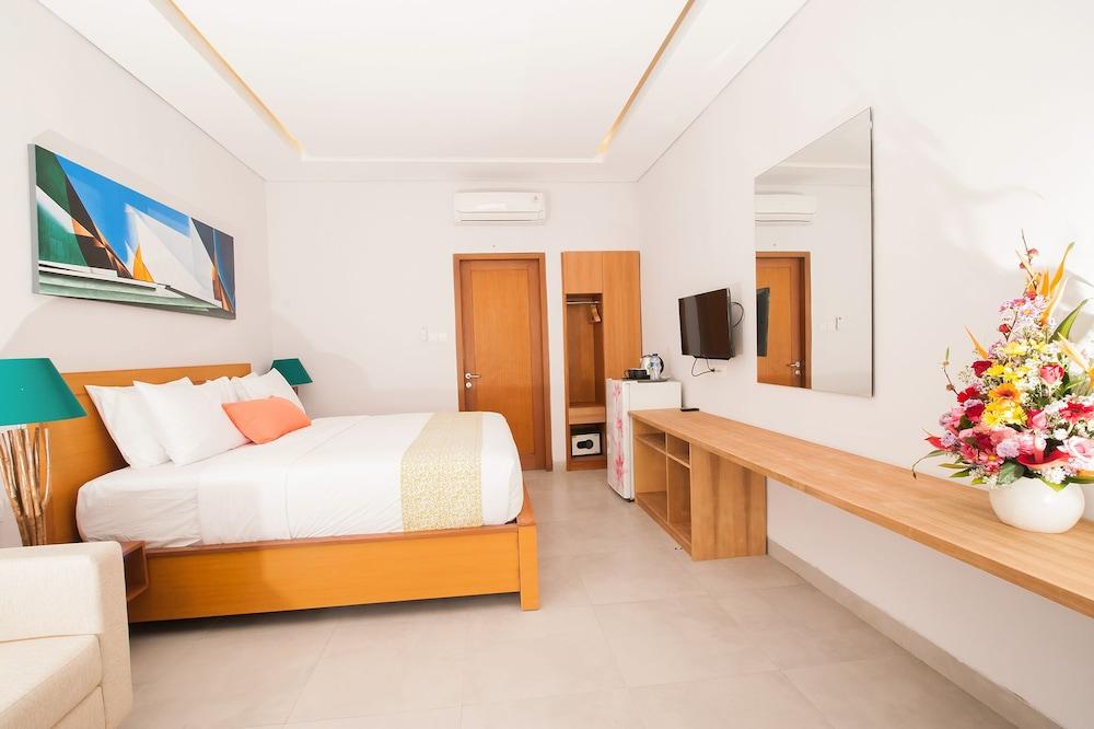 Apple Villa & Suite Seminyak