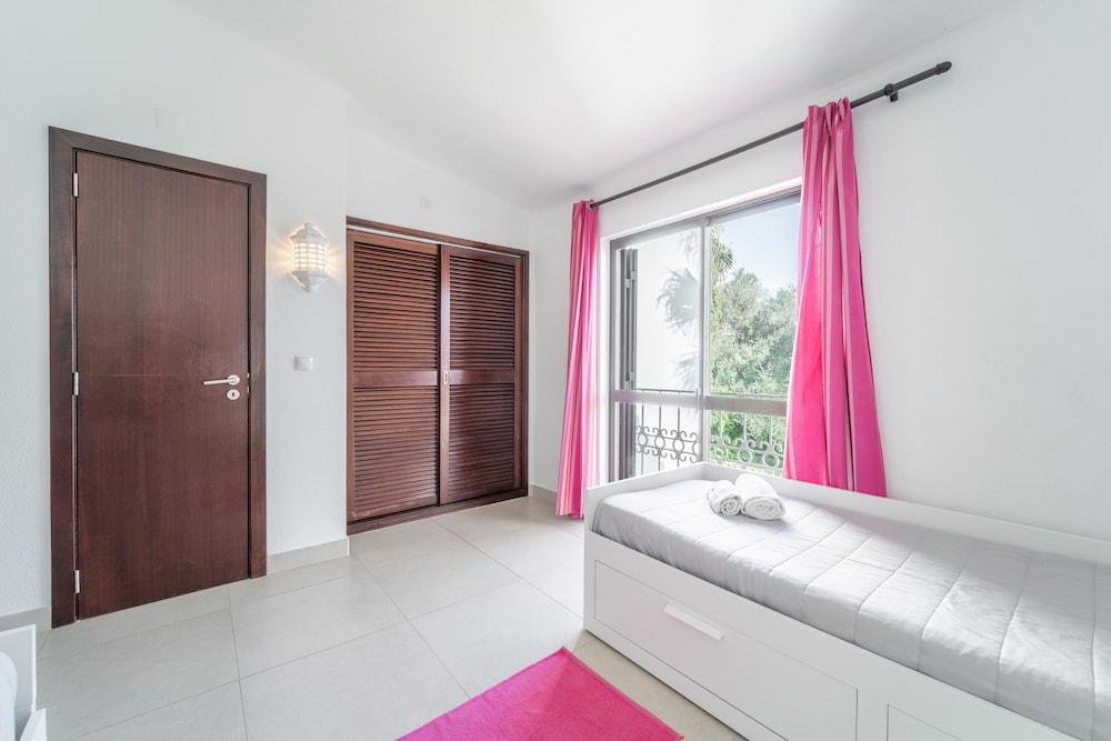 Apt. 89-A São Rafael by HelloVacations