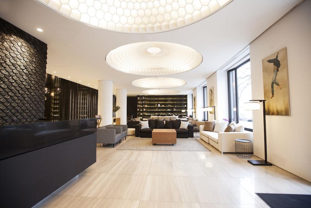 Quentin XL Potsdamer Platz Hotel