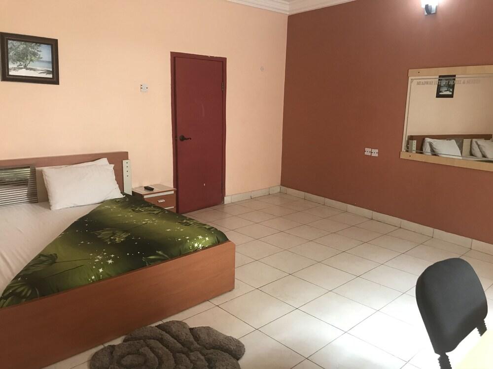 Meadway Luxury Hotels