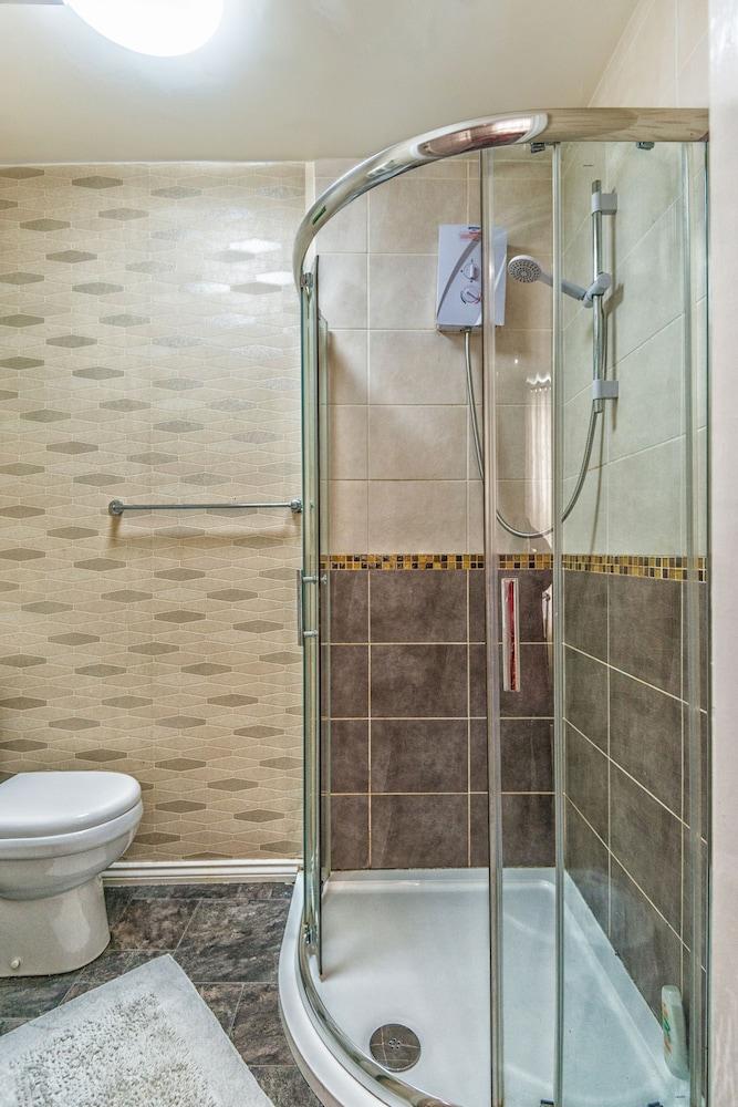 Snooze Apartments Flat 51