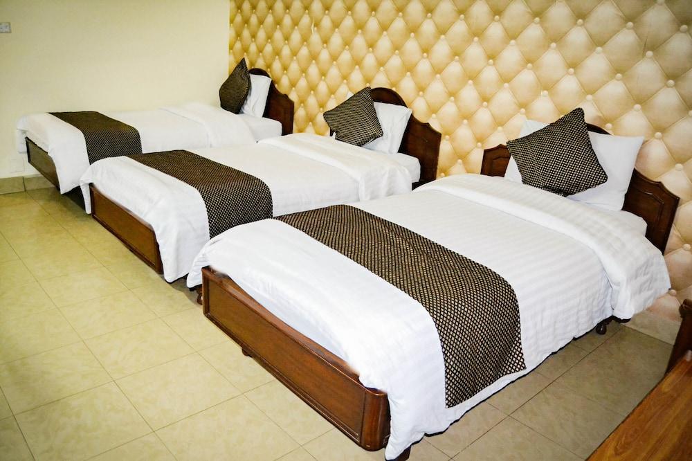 Hotel Akbar International