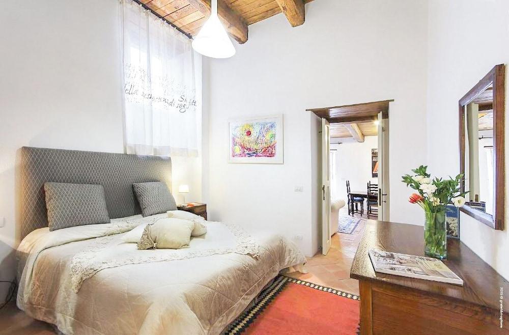 Castello di Postignano Relais