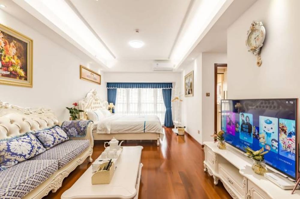 Western Theme Holiday Apartment Hotel