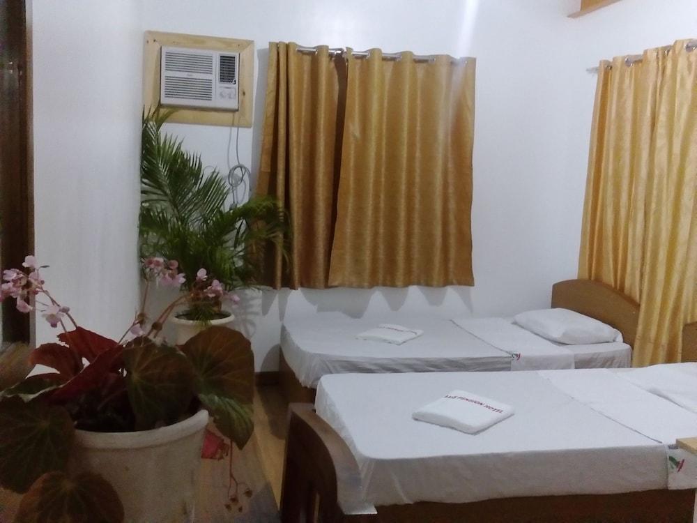 Ai's Beach Resort & Restaurant