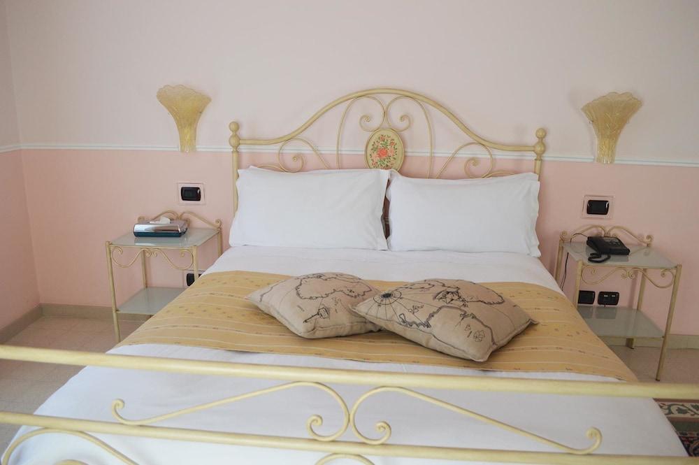 Hotel Palazzo Krataiis