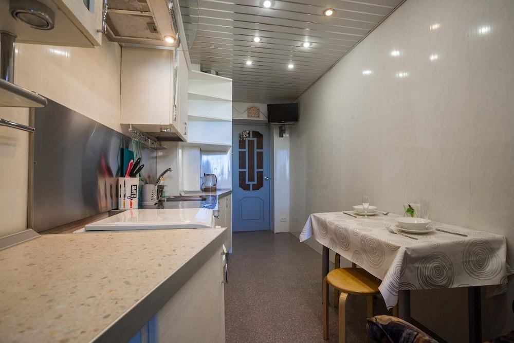 Apartment on Slepushkina