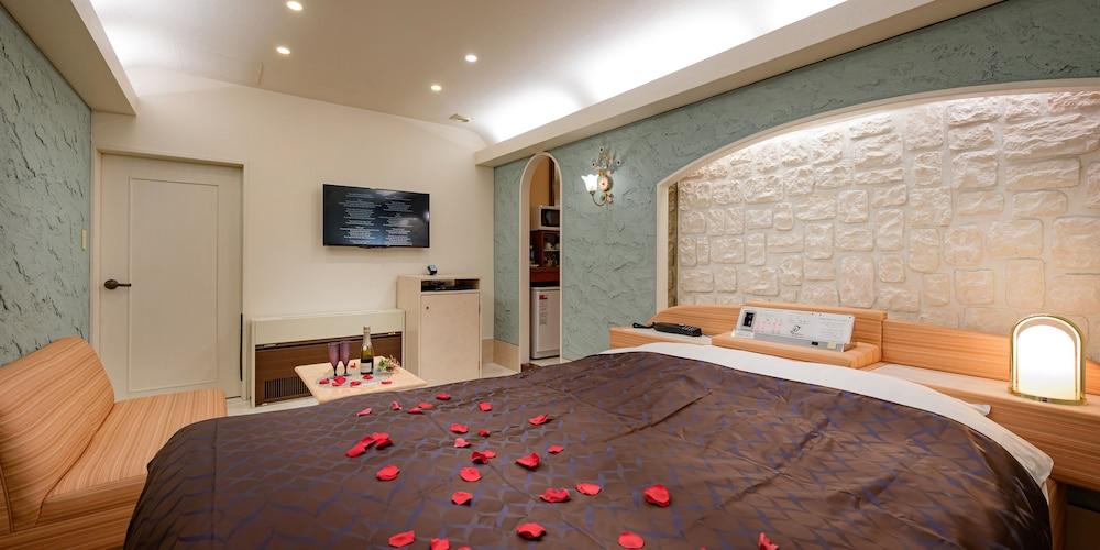 HOTEL METRO - Adult Only