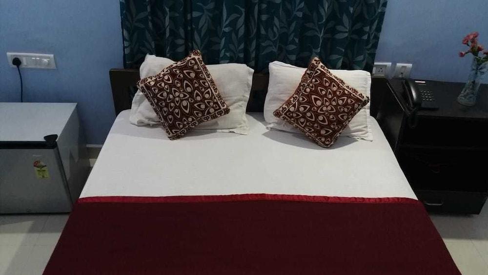 Calangute Beach Holiday Inn