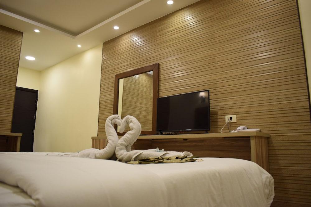 Nour Hotel Apartments