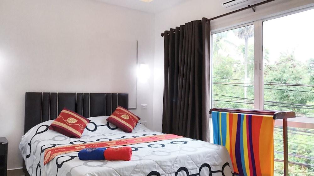 Sawasdee Orange Phuket Guest House