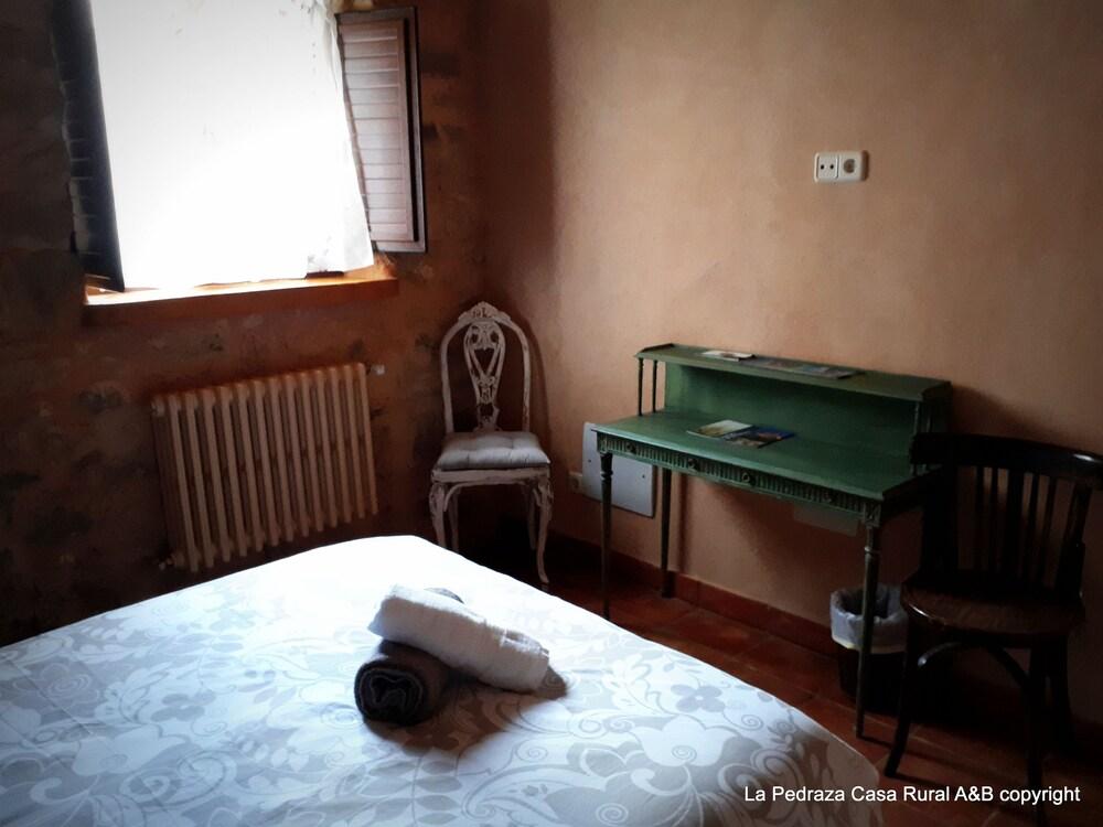 La Pedraza Casa Rural
