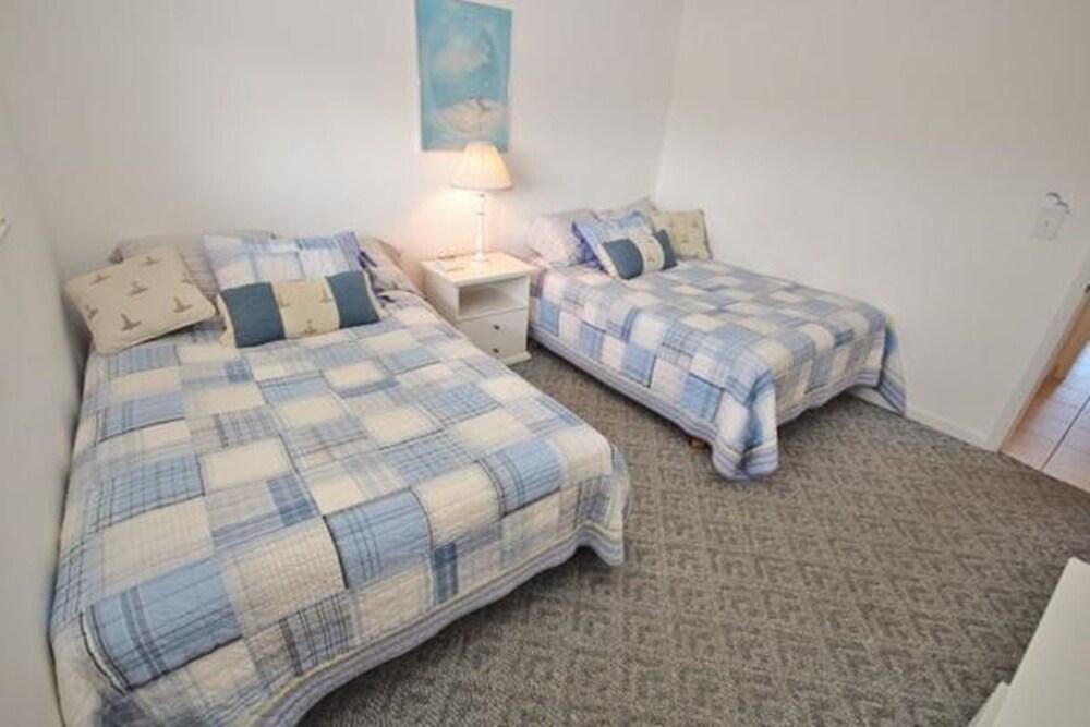 Chateau by the Sea 31C Apartment 2