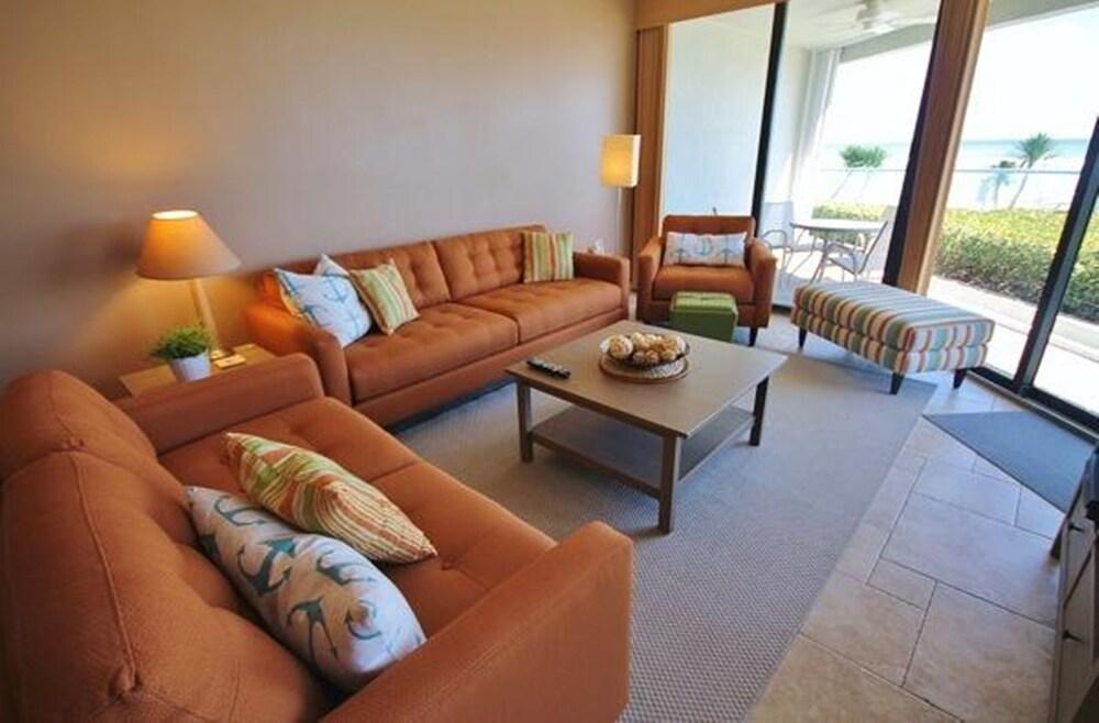 Ebb Tide 106 Apartment 2