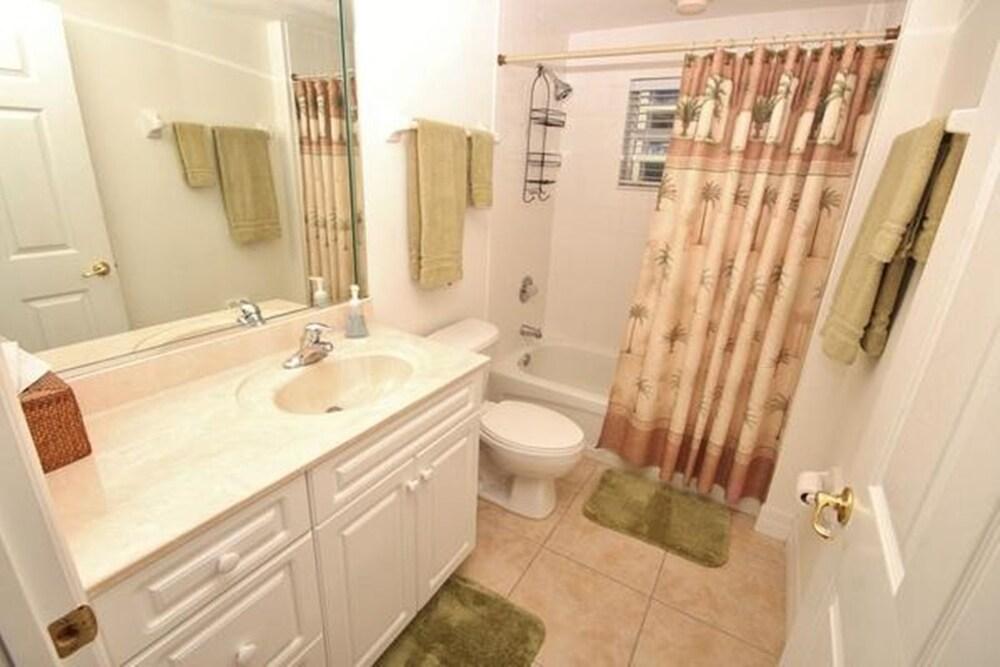 Oceanwalk 14-307 Apartment 3