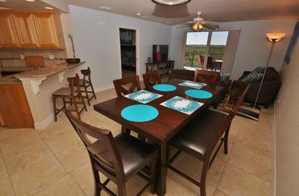 Oceanwalk 17-502 Apartment 2