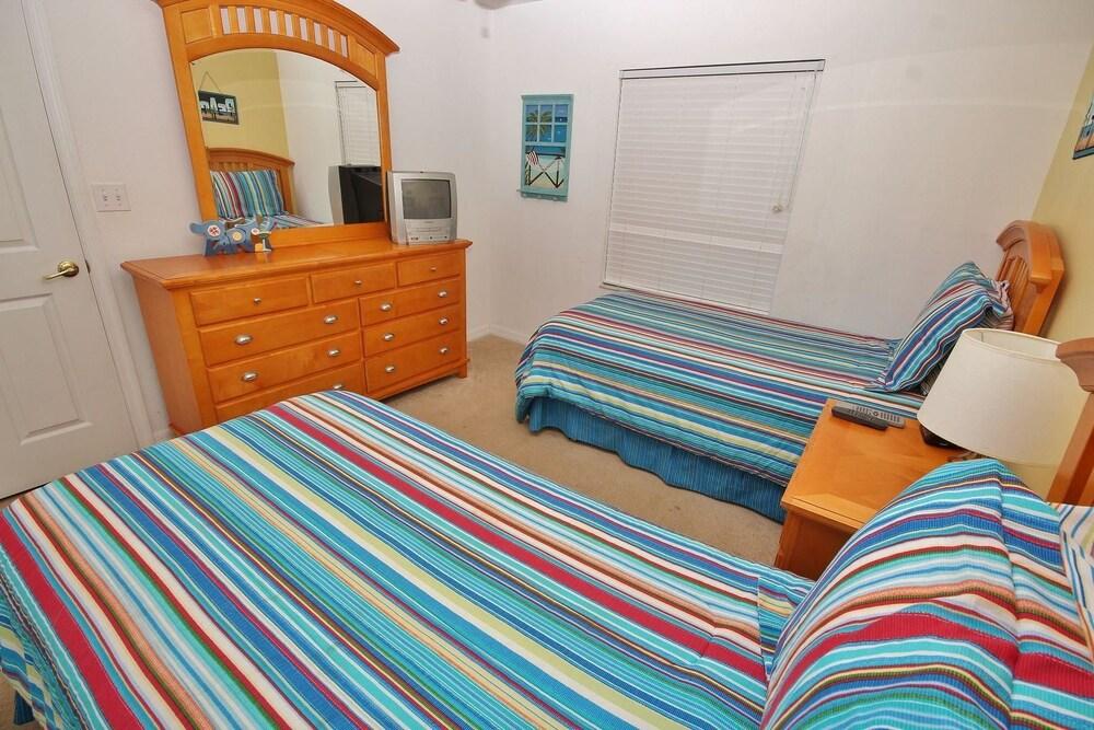 Oceanwalk 9-503 Apartment 3