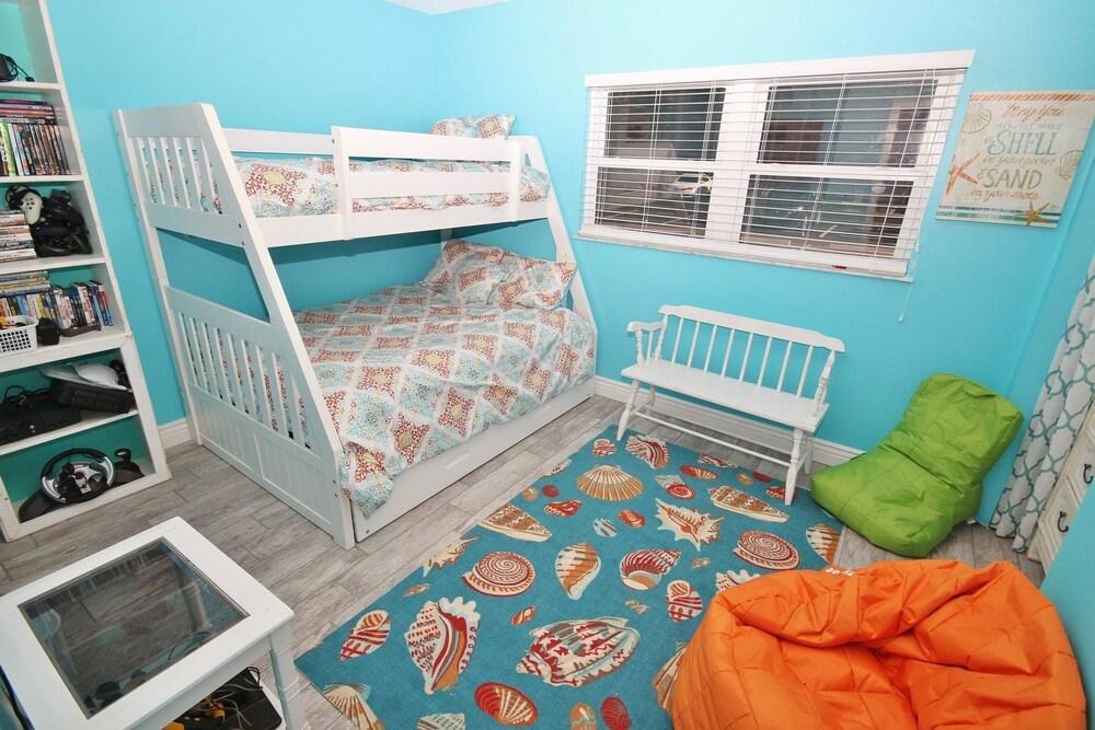 Sea Coast Condominium 115 Apartment 2