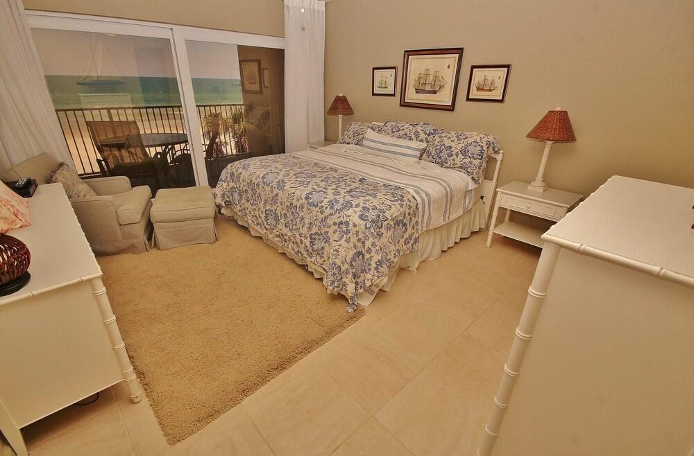 Schooner Point A204 Apartment 3