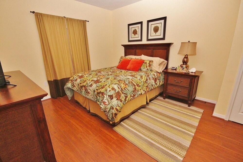 Oceanwalk 9-405 Apartment 3