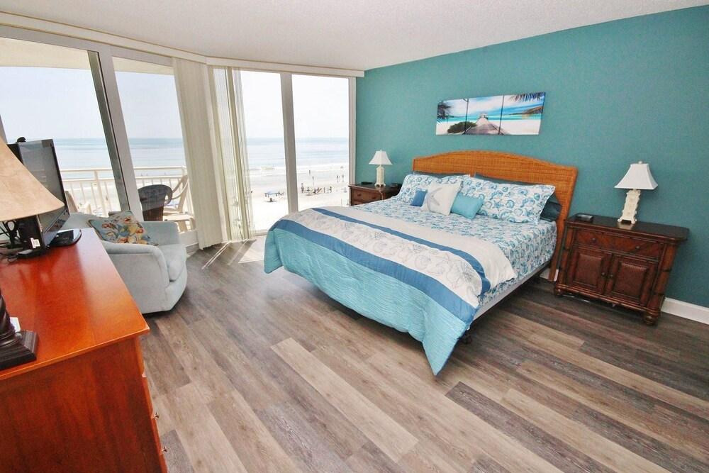 Daytona White Surf 405 Apartment 2