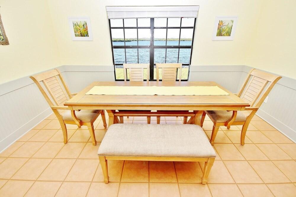 Paradise on Peninsula Apartment 2