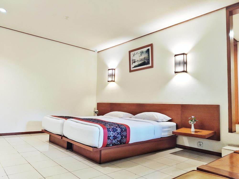 The Cipaku Garden Hotel