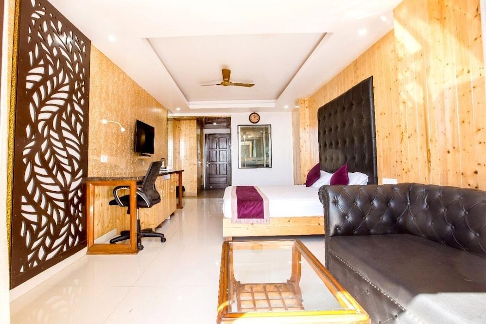 Clarks Collection Lansdowne