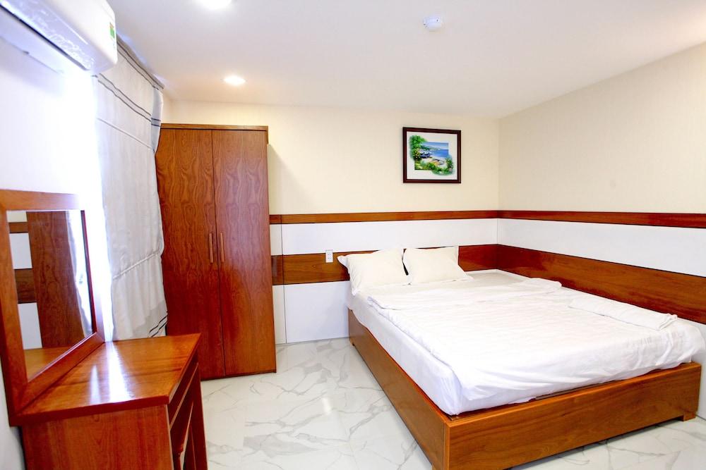 Vui Hotel and Apartment