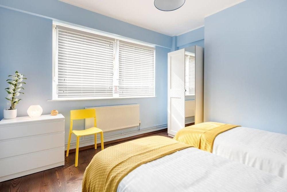 Tower Bridge Apartment