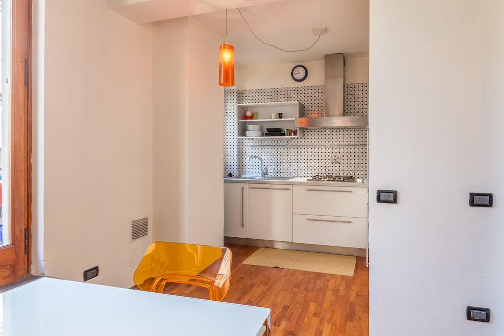 Venezia Terrace by Mmega