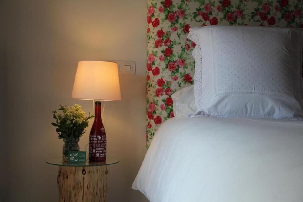 La Casa Dels Ocells- Adults Only