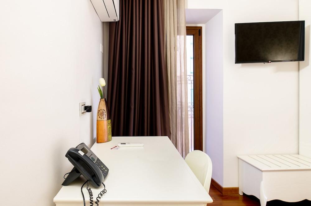 Porta Nazionale Dependance