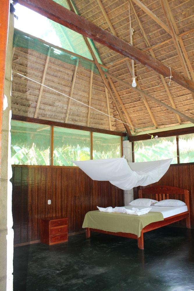 Paradise Amazon Lodge & Adventure