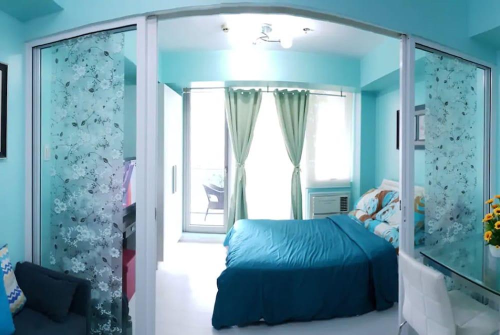 Azure Luxury Beach Suites by VacationsPH