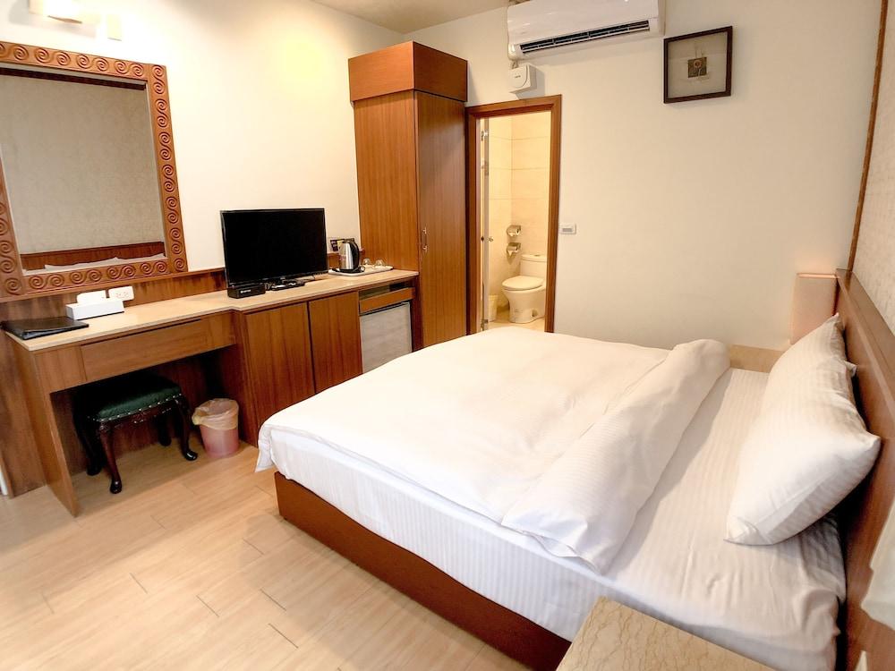 Jade Spring Hot Spring Hotel