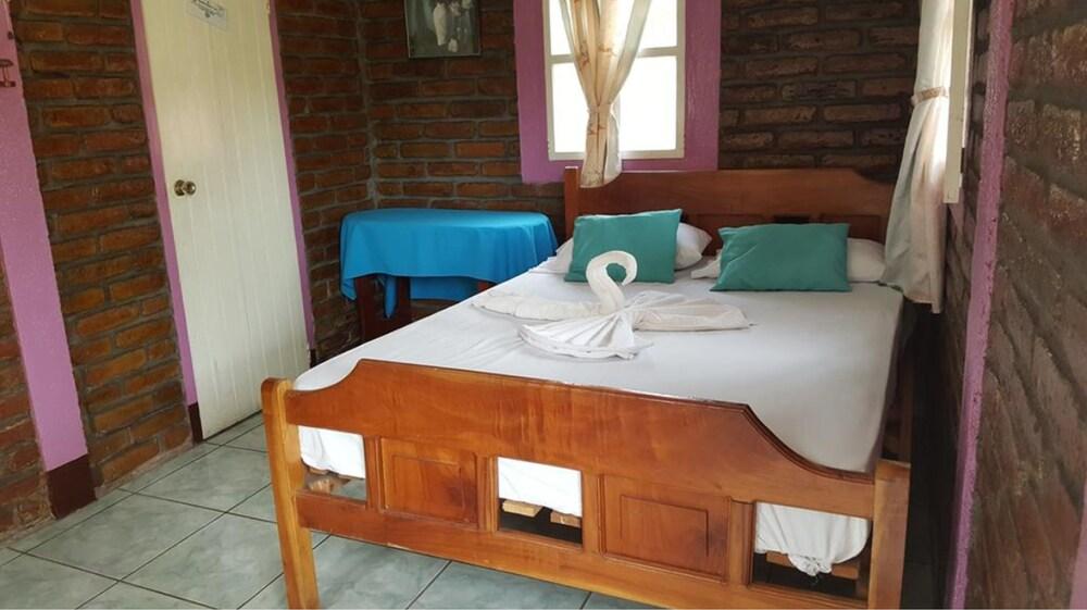 Hotel Central Altagracia