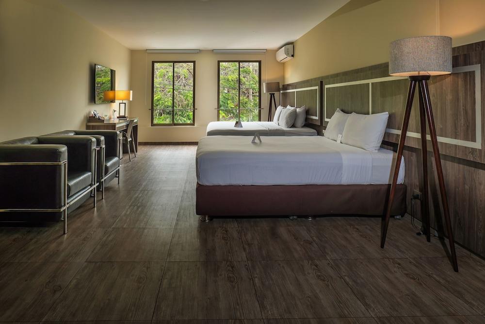 Rado Hotel - Quintanas