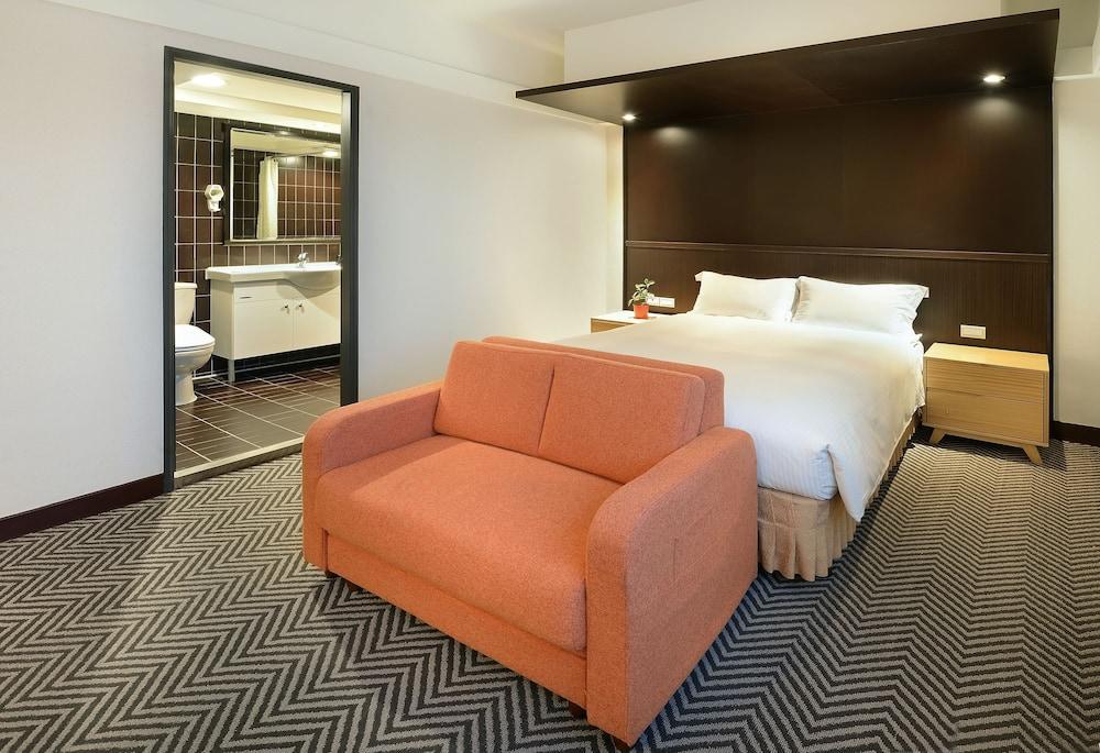 Green Garden Apartments - A