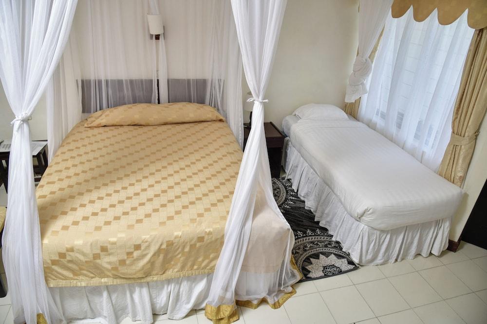 North Coast Beach Hotel