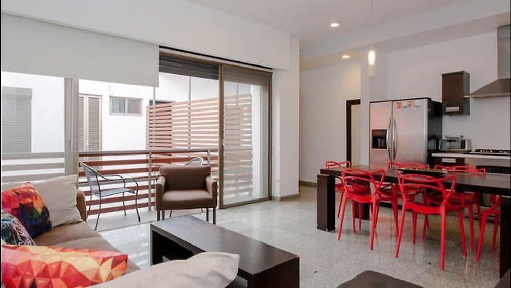 Infinito 205 by Praia