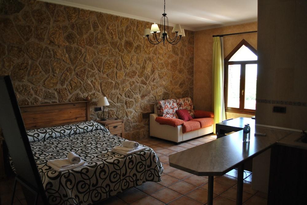 Hotel Viñedos y Bodegas El Castillo