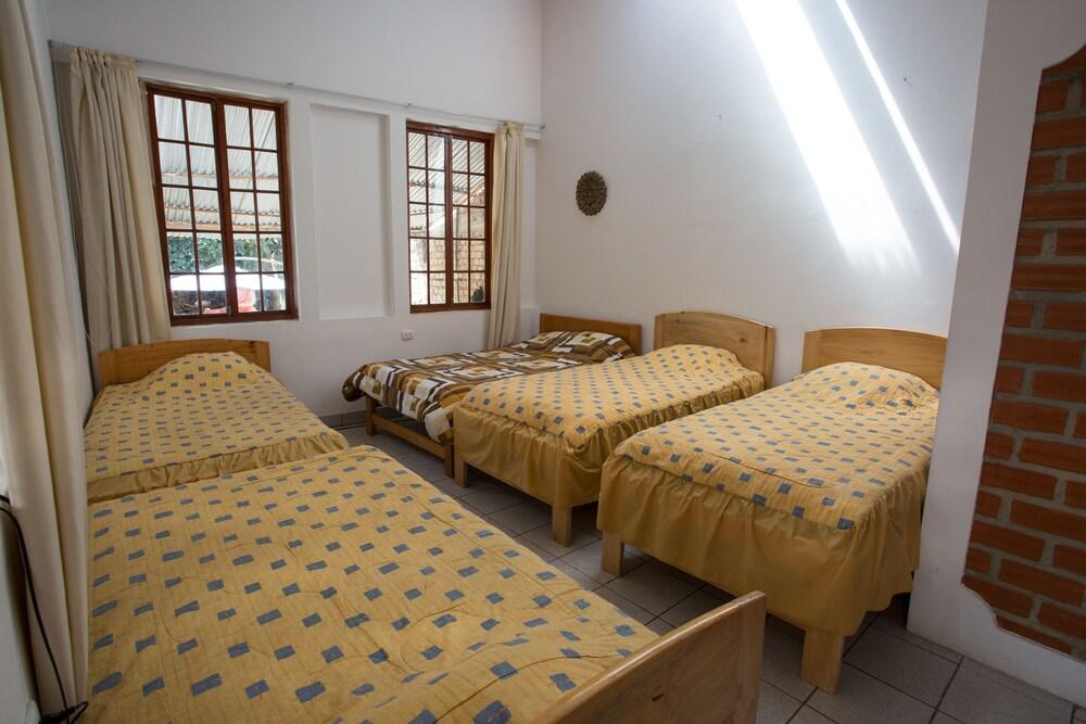 Hospedaje Los Jazmines - Hostel