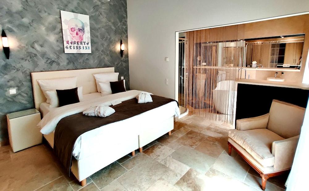 Maison Prestige Roberto Geissini