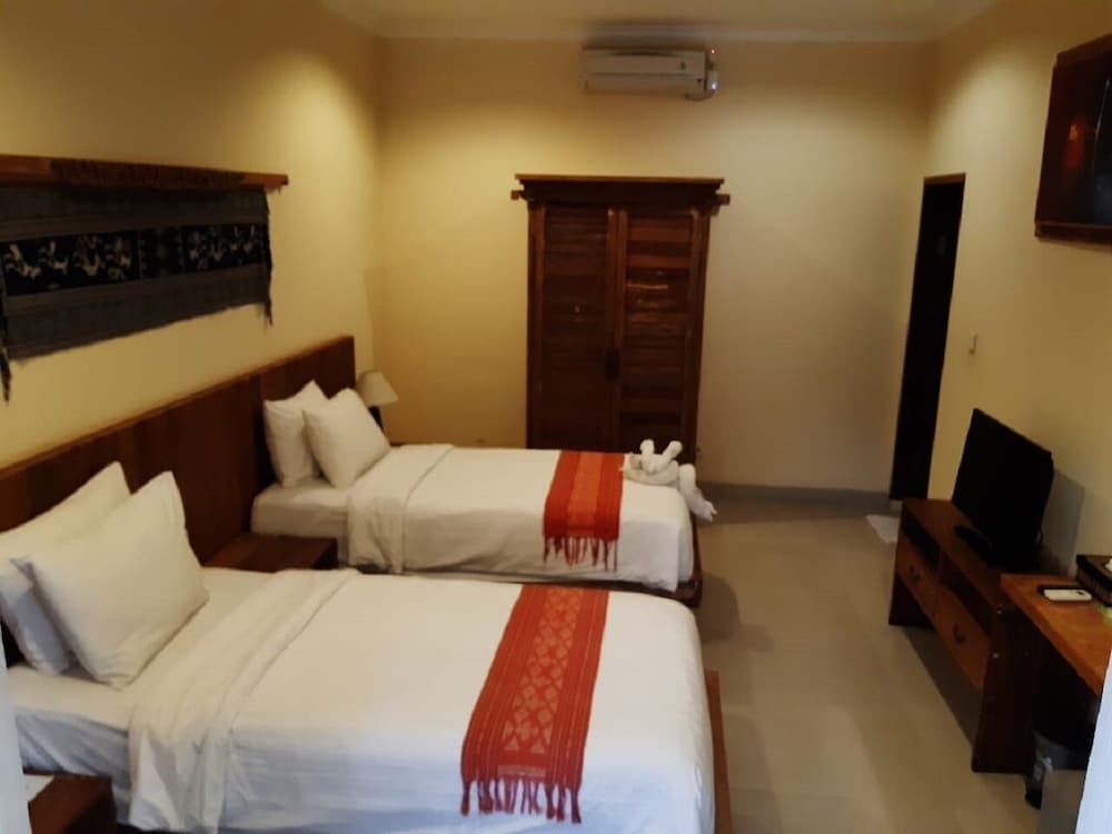 Mina Pelasa Hotel and Resto