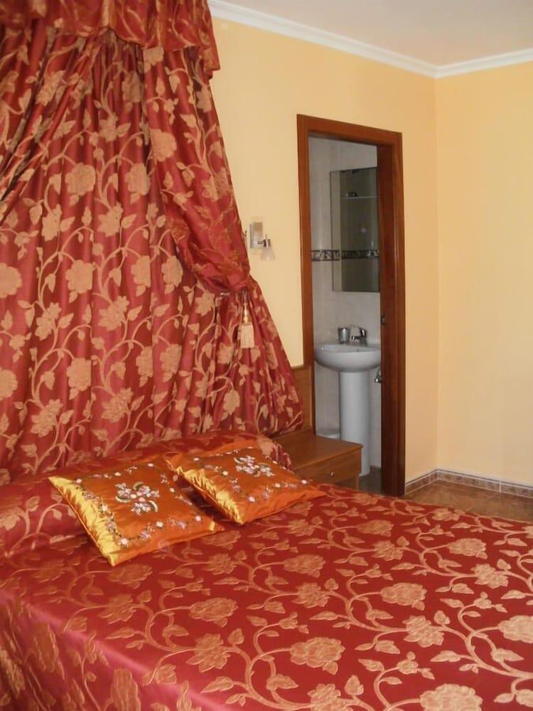 Pensión Rústica As Cobas