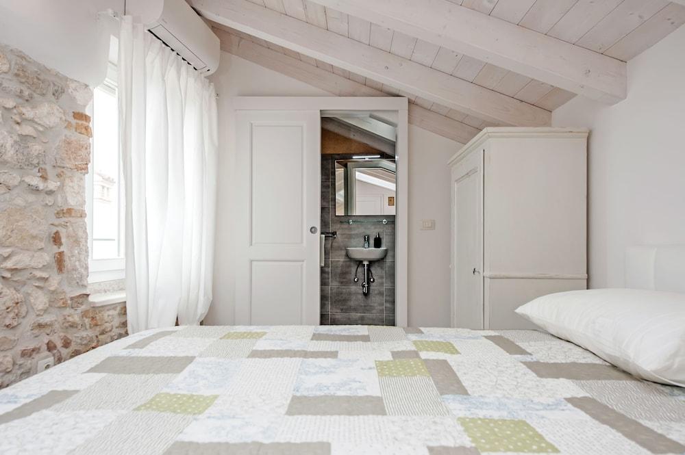 Apartment and Studio CA 3 VIE